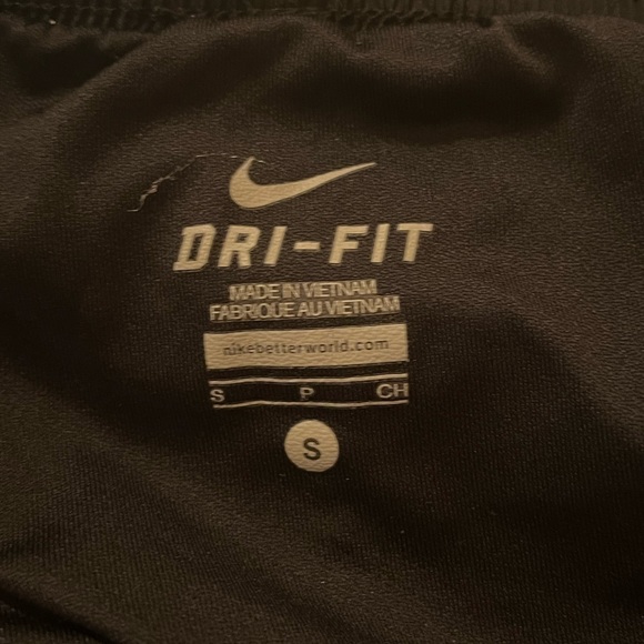 Nike Dri-fit running shorts - Picture 3 of 4